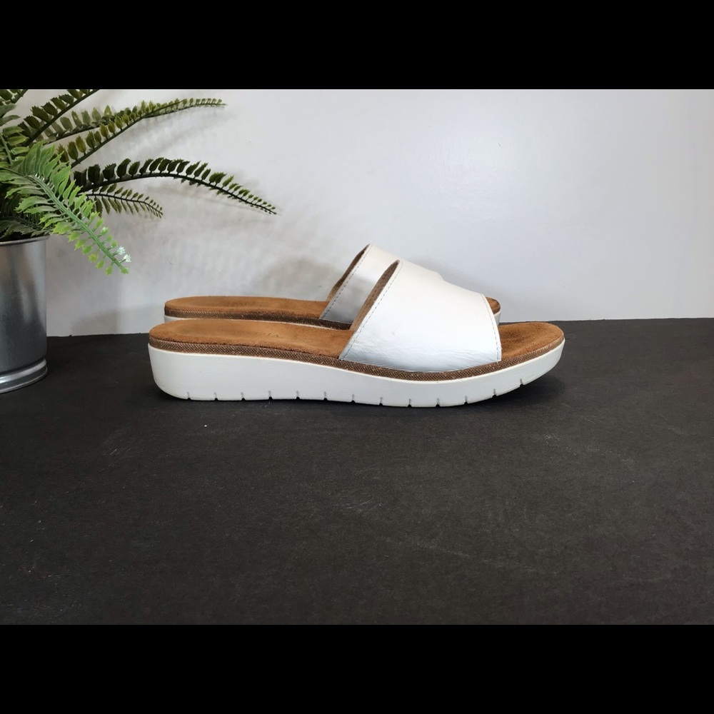 Patrizia By Spring Step Wht Leather Slides Sz 11 - image 3